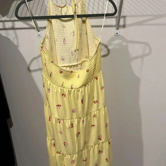 Yellow strawberry halter sundress - Picture 4 of 4